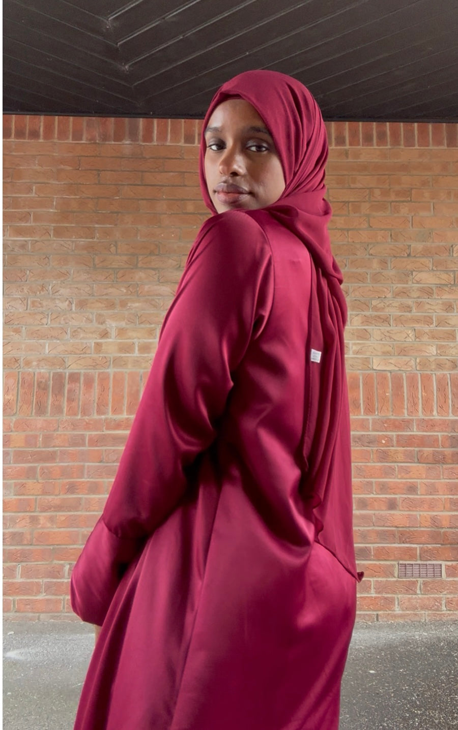 Inayah Abaya