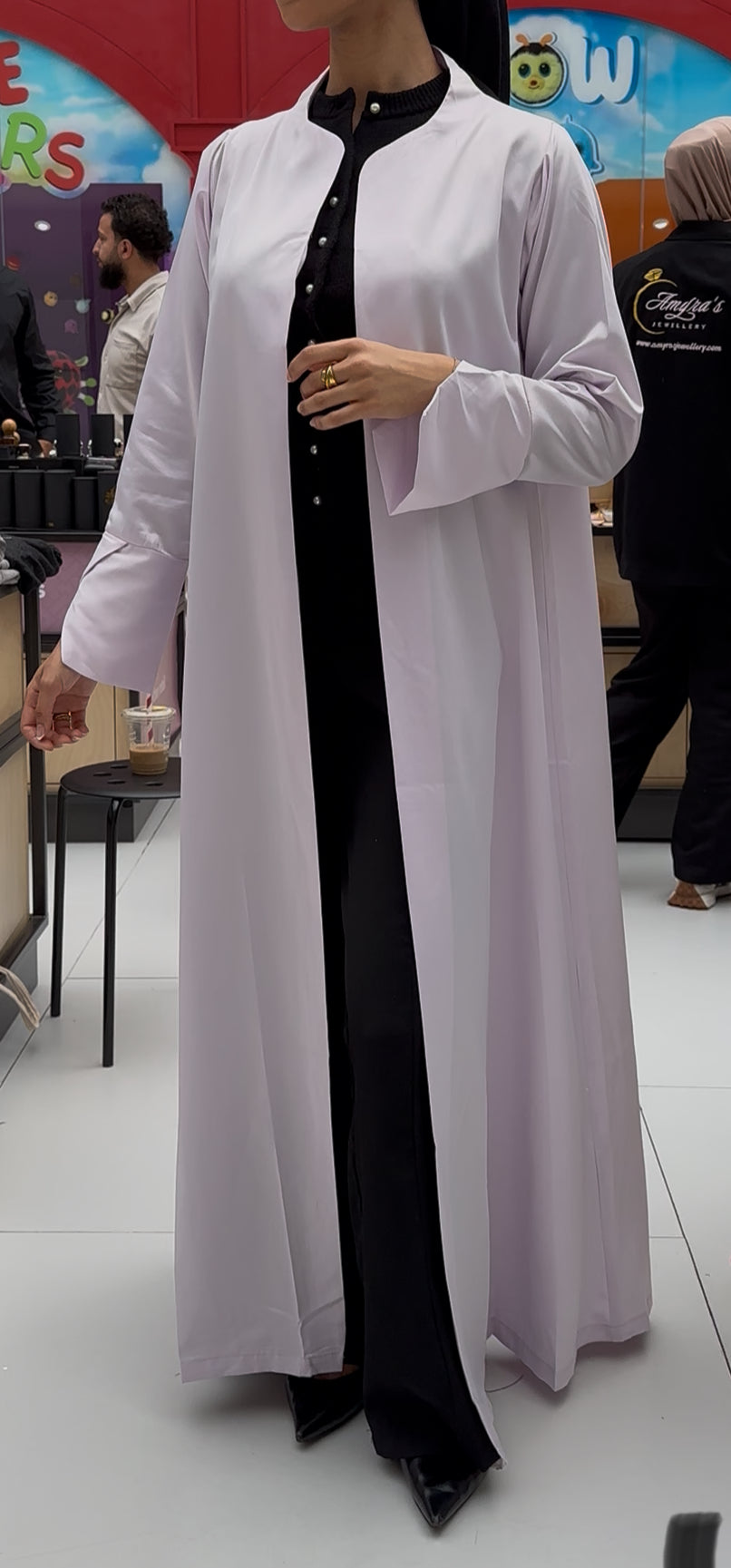 Inayah Abaya