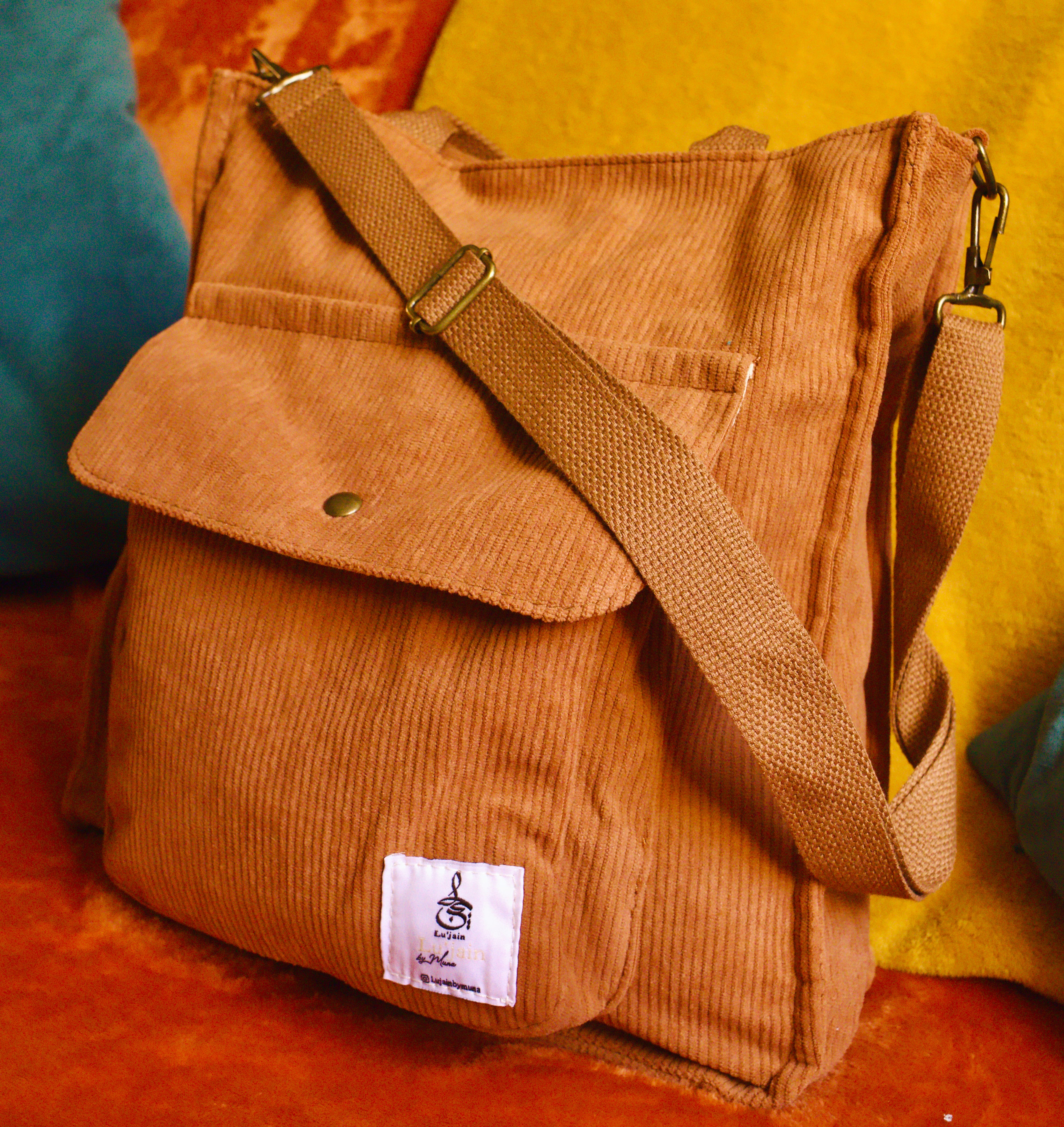 Nadira Satchel