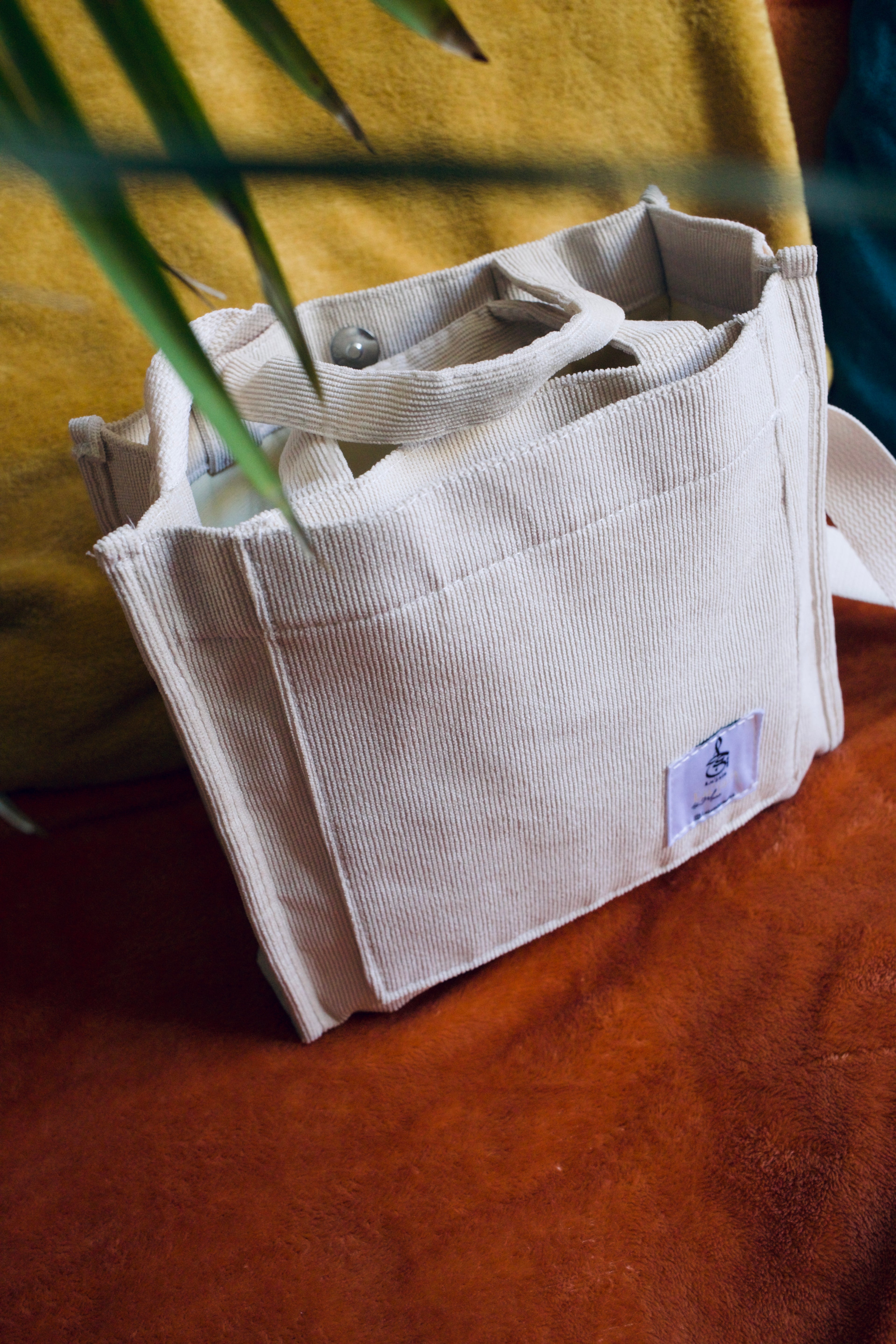 Al -Joud Satchel