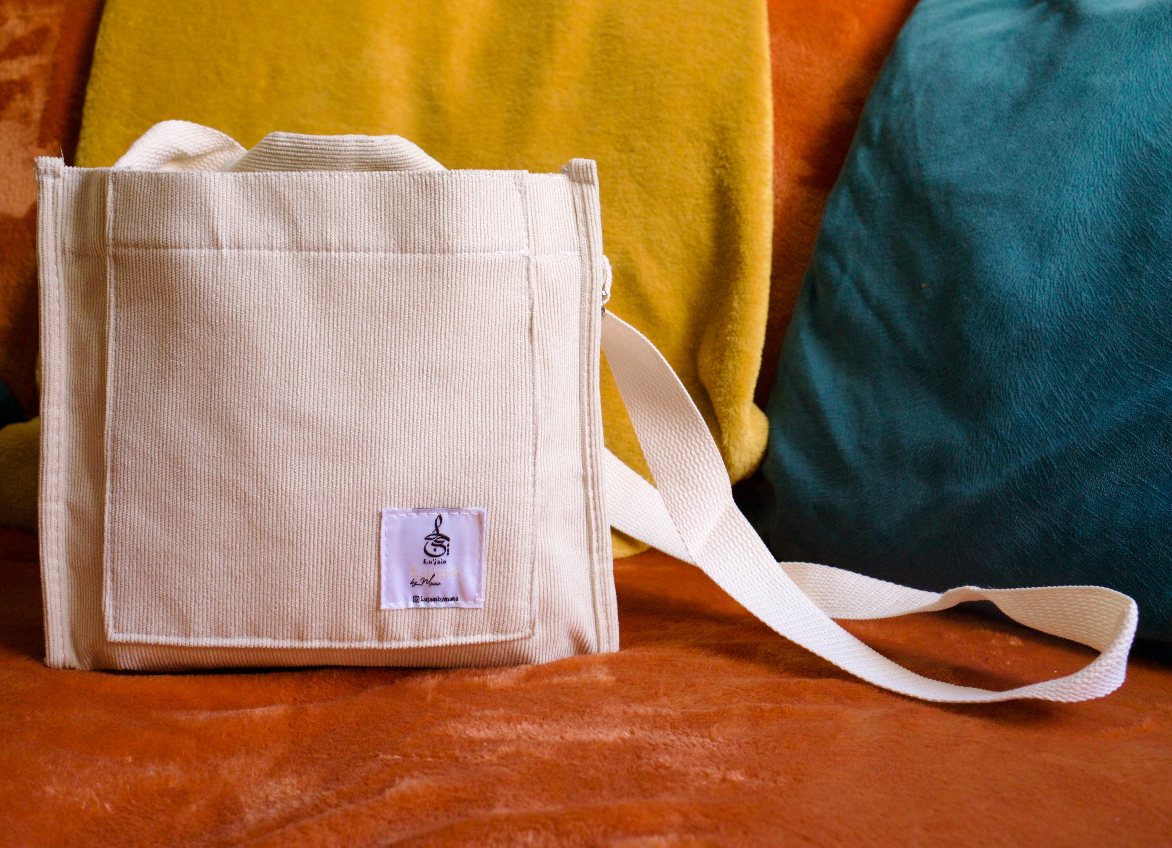 Al -Joud Satchel