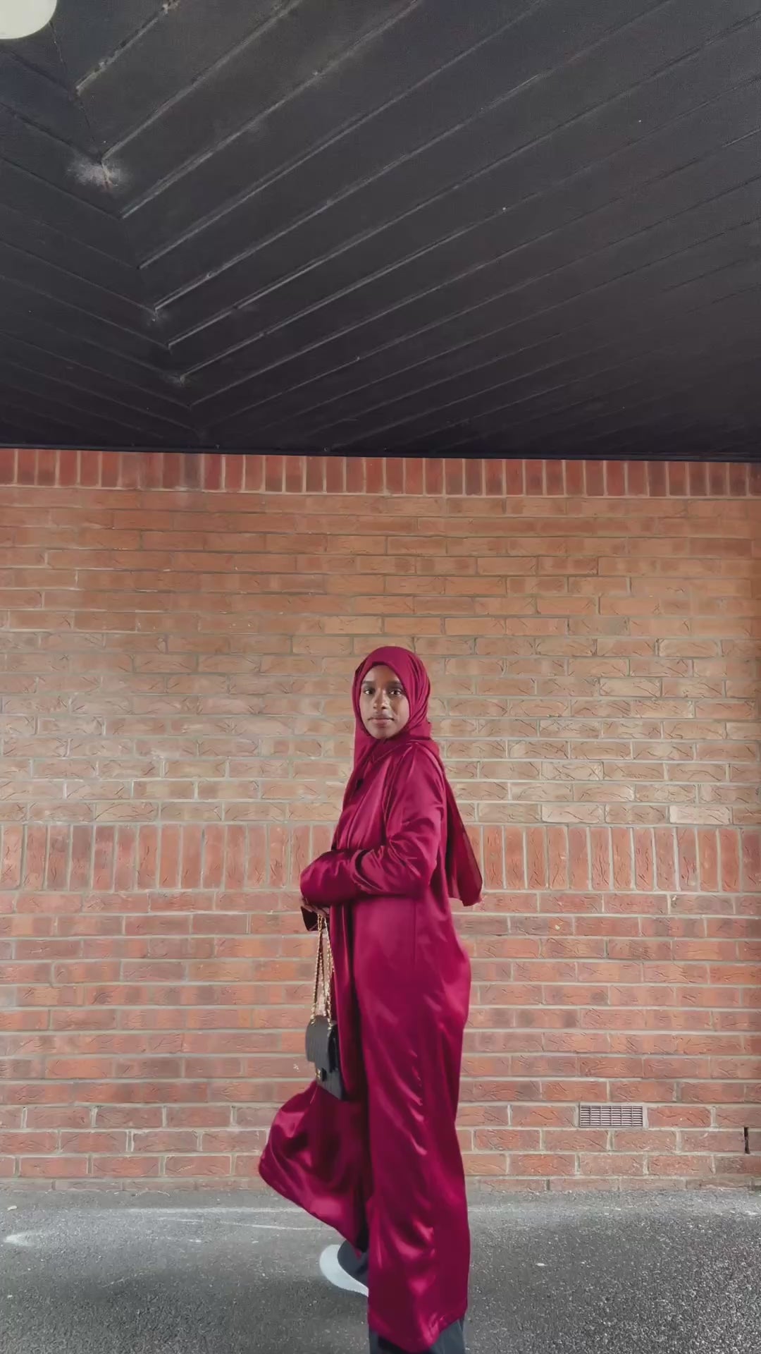 Inayah Abaya